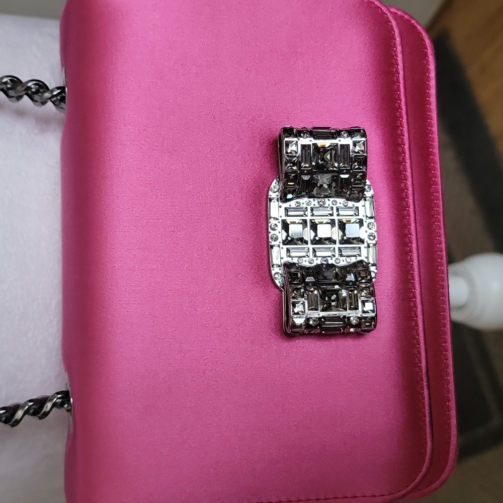Salvatore Ferragamo Pink Crossbody Bag with Chain Strap - Picture 2 of 15